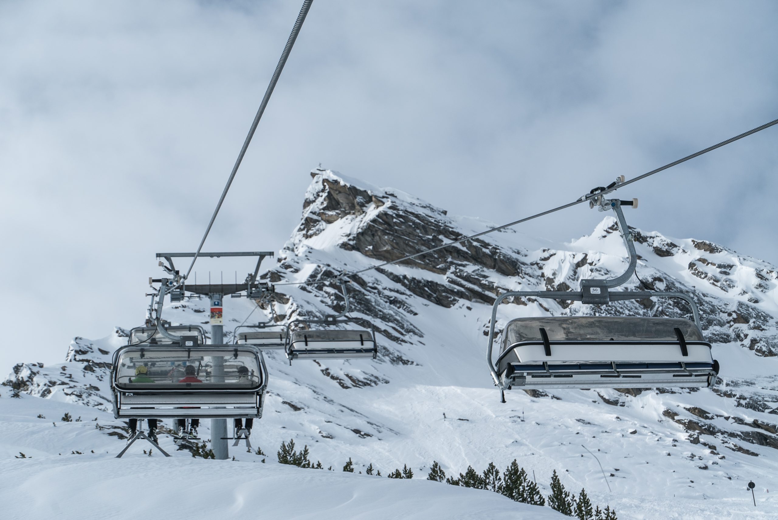 Schneesicher Skifahren im Tiroler Luftkurort Galtür, Paznauntal, Tirol, Österreich